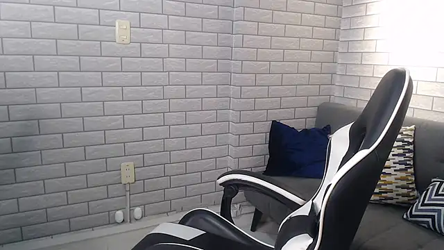 Nicola_hard webcam