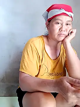 GinieBaby live cam on StripChat