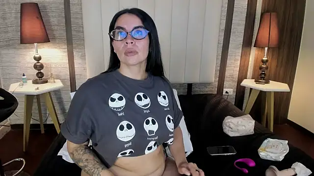 Hannah_Cross webcam