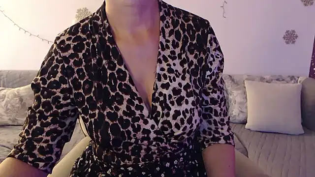 YourfantasyGiuly webcam