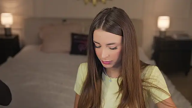 Luna_secretgirl webcam