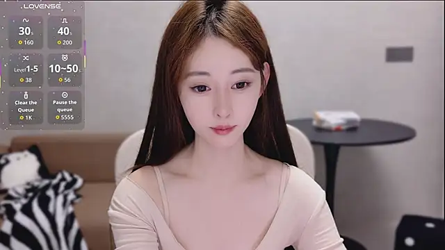 Lynne-1 webcam