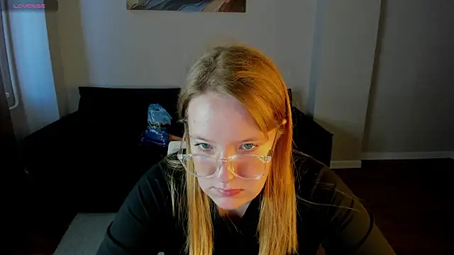 Sophia_Millery webcam