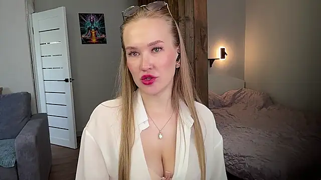 LustfulDiana webcam