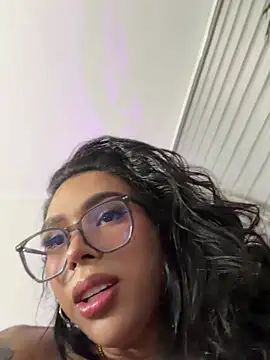 Samantha_Bernardo webcam