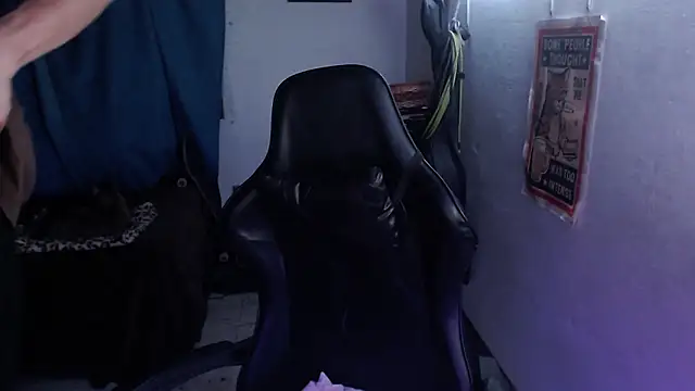 Elastic_Fantasy webcam