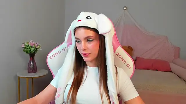 EricaFoxes webcam