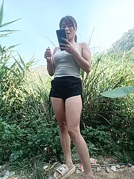 Linda-yiyi webcam