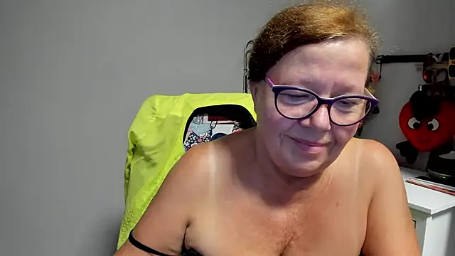 Adelewildx webcam