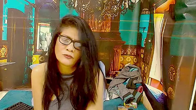IndianAllure webcam