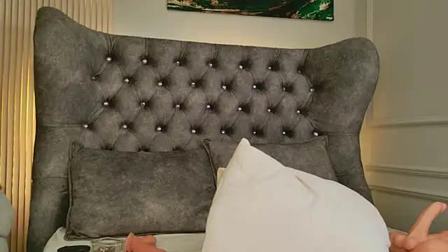 MeganXDesire webcam