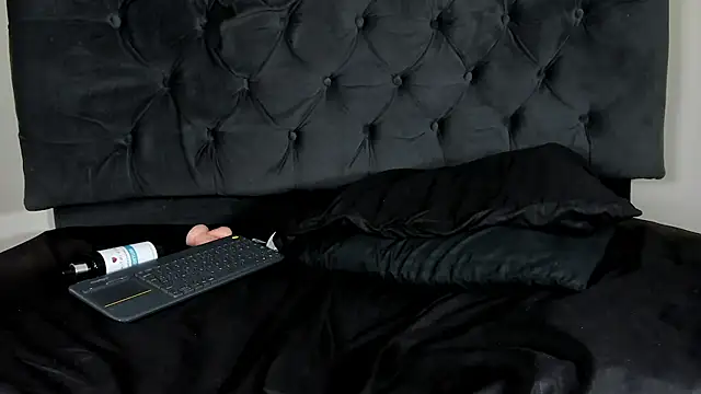 Alice_Jhons webcam