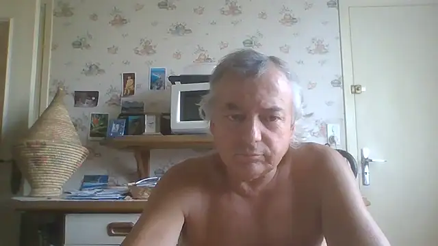 gegevincent5 live cam on StripChat