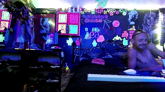 DaddyAndSplashQueen webcam