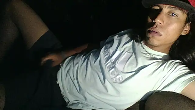AlexAlejandro13 live sex cam