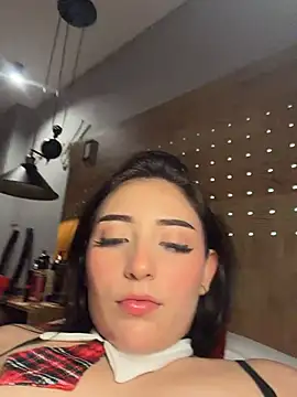 LilithHarperr_ webcam