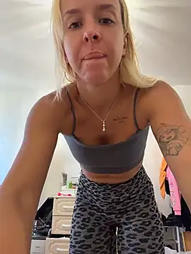likacat (F young) - SQUIRT 💦💦