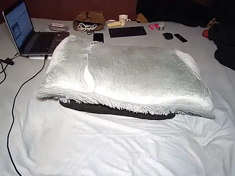 Heaven_sent77 webcam