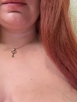 Maya_Willis webcam