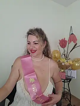 VixenVibesX webcam