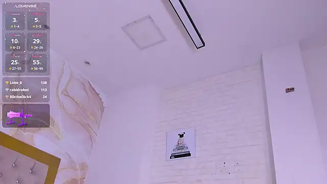 Luna_Tylor webcam
