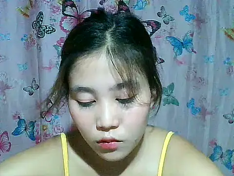 SexyAsianPussy4u webcam