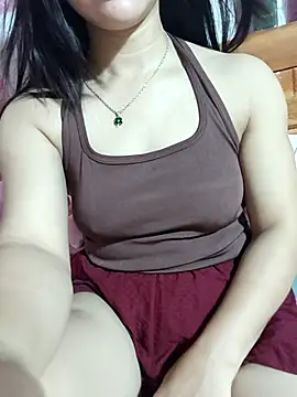 Ngocmai_lazdy webcam
