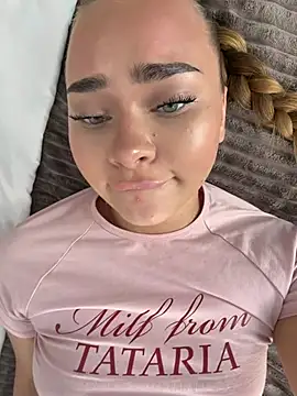 MonicaWestt webcam