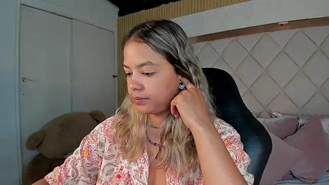 dulce_lyraa1 webcam