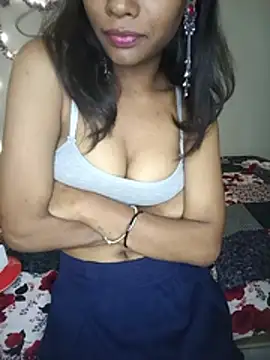 MysticDiya live cam on StripChat