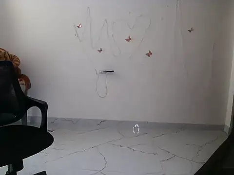 Nivi_doll webcam
