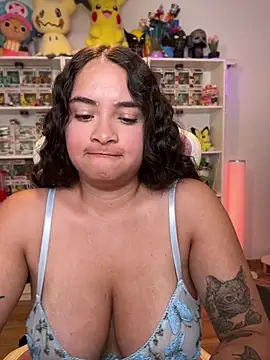 Sweet_sully__ webcam