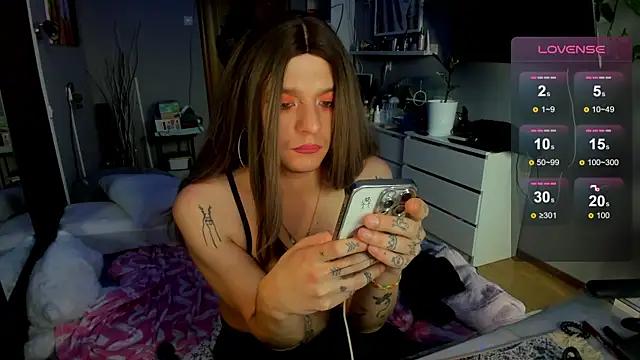 Kyllliee live cam on StripChat