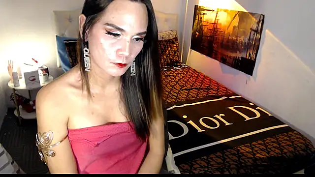 NinaDOM4CUM webcam