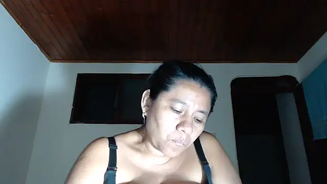 adrixxx38 webcam