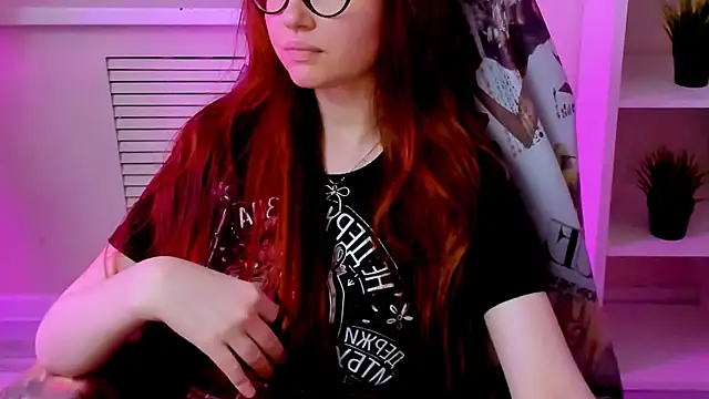 CarolGiggly webcam
