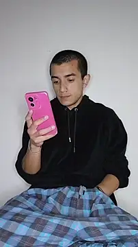 Thick_Cock live cam on StripChat