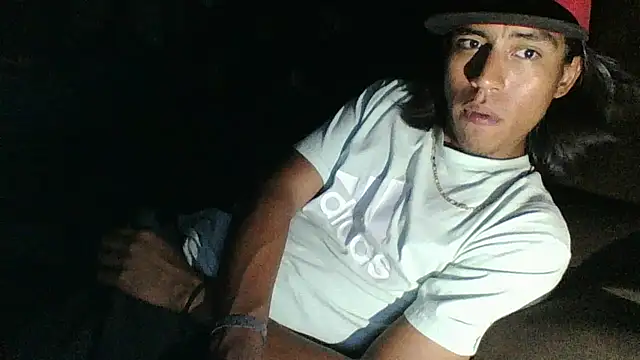 alexalejandro13 (M young) - DESNUDAME COMPLETO