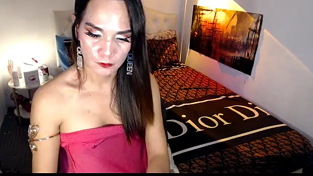 NinaDOM4CUM webcam