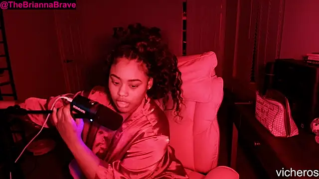 briannabrave (F young) - twerk