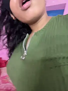 Hot-AngoriBhabhi
