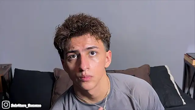 salvatore_romanoo (M twink) - Clothes off