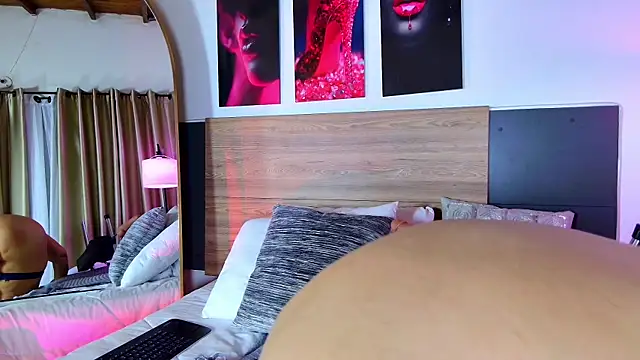 Madissononee webcam