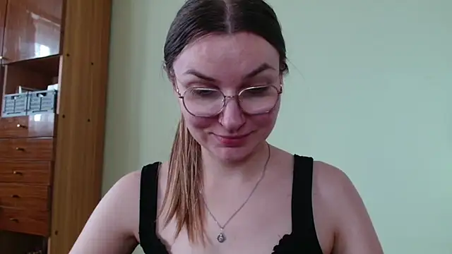 LooveELLYx webcam