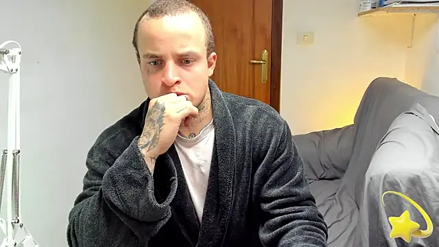 layneinchains webcam
