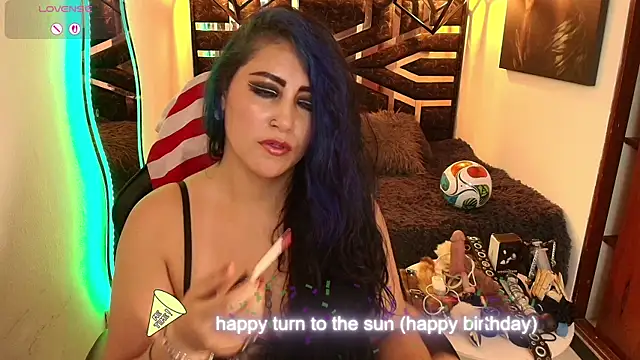 scarleth_blue webcam