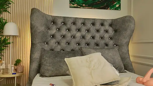 MeganXDesire webcam