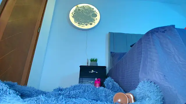 shanell-hott webcam