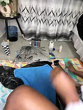 Nicole_bash webcam