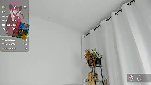 Mia-Valeria- webcam